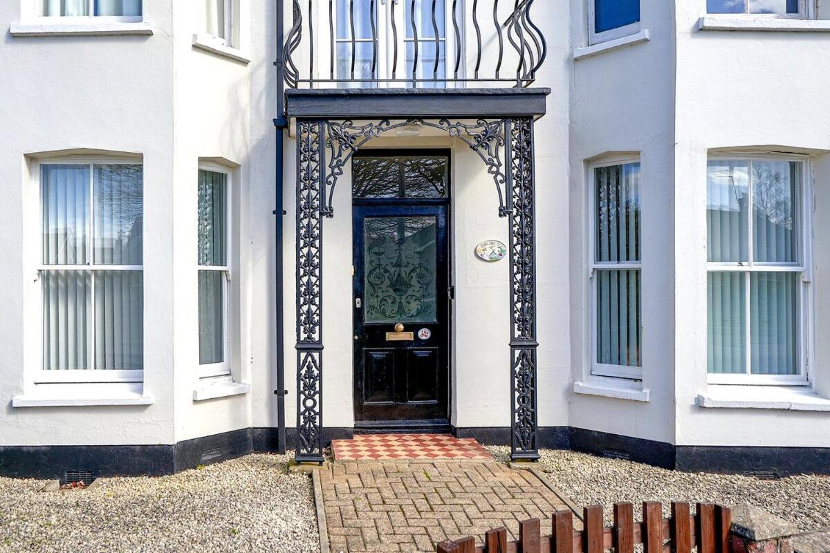 Stunning Ground Floor Apartment Near Southwold Bagian luar foto