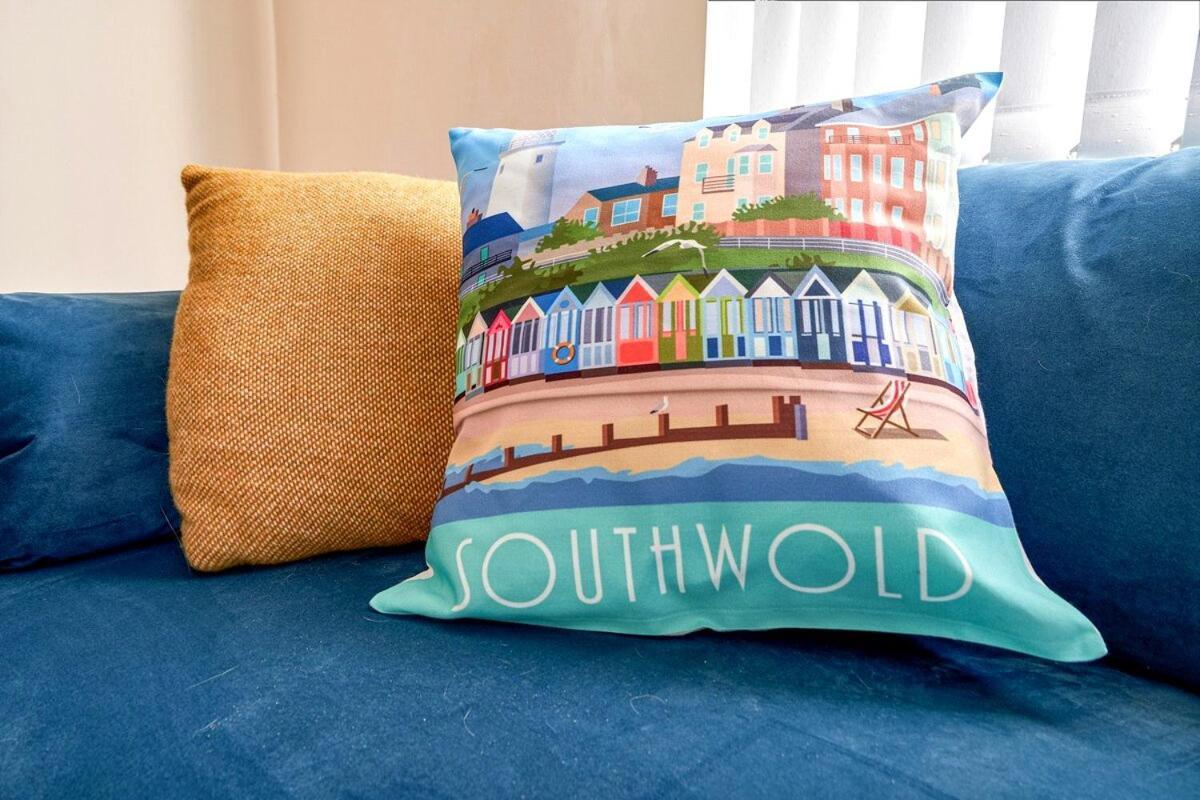 Stunning Ground Floor Apartment Near Southwold Bagian luar foto