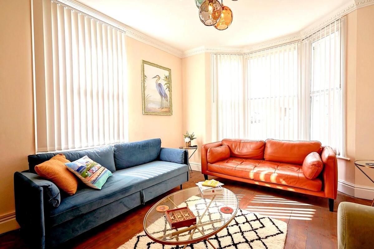 Stunning Ground Floor Apartment Near Southwold Bagian luar foto